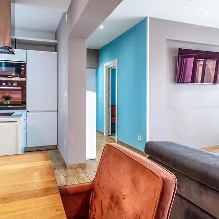 In With Jacuzzi Apartment Sibenik