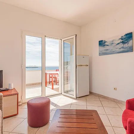 Apartment Cozy In Primosten